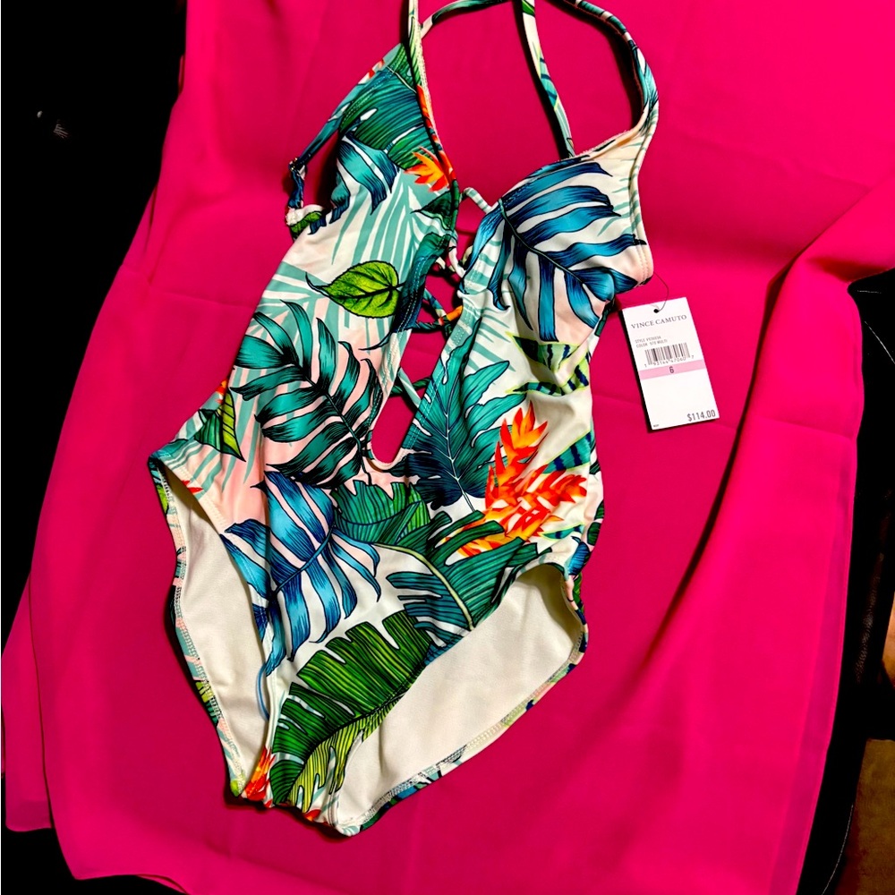 Brand Vince Camuto swimwear one piece multi color size 6 NWT